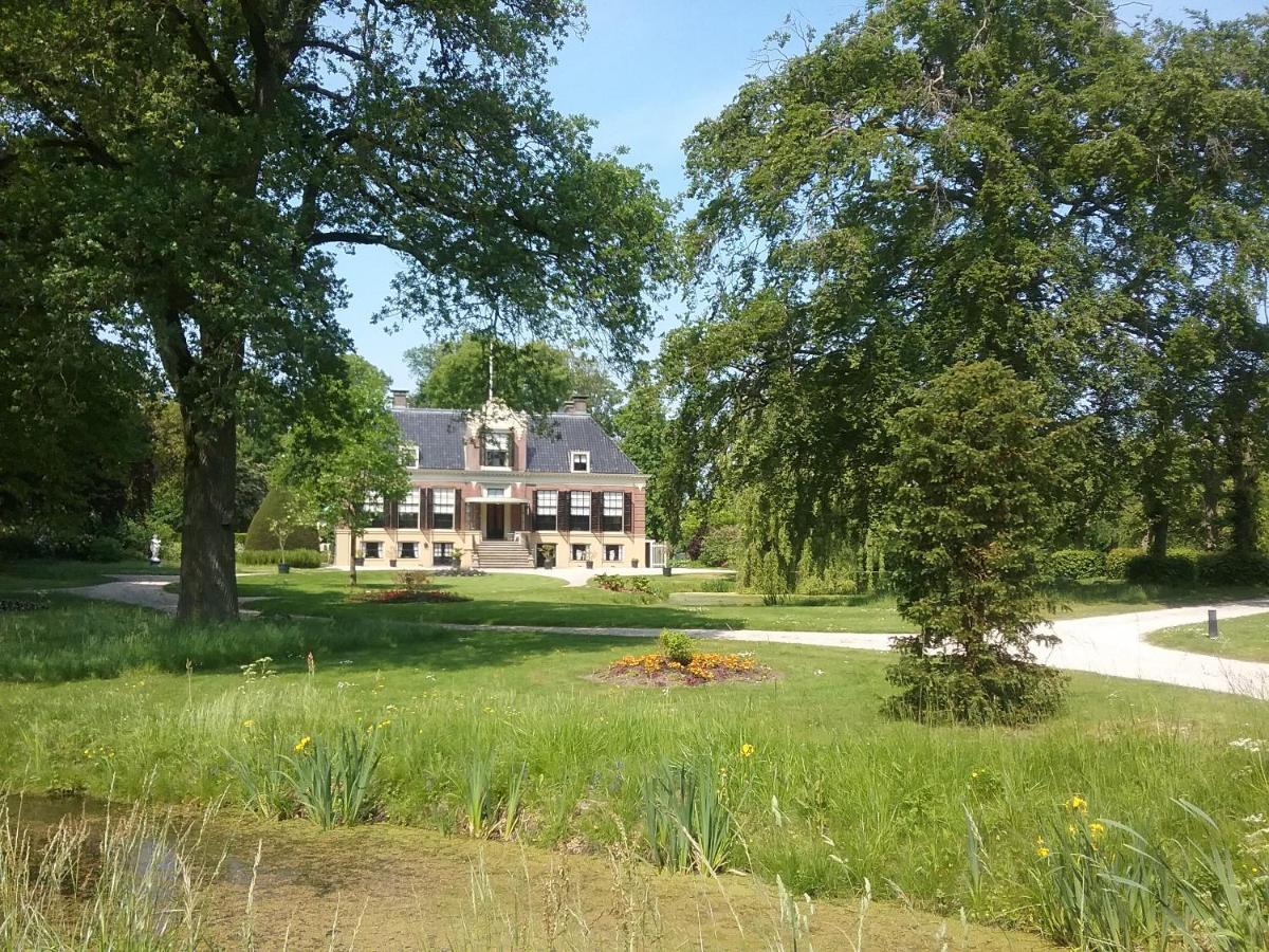 Luxe 5 Persoons Bungalow Op Rustig Vakantiepark Nabij Leeuwarden Dronrijp Экстерьер фото
