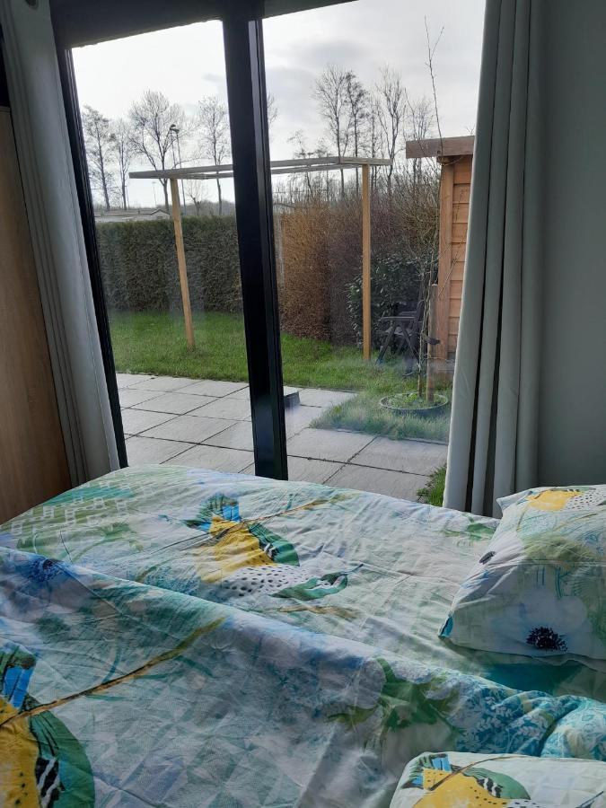 Luxe 5 Persoons Bungalow Op Rustig Vakantiepark Nabij Leeuwarden Dronrijp Экстерьер фото